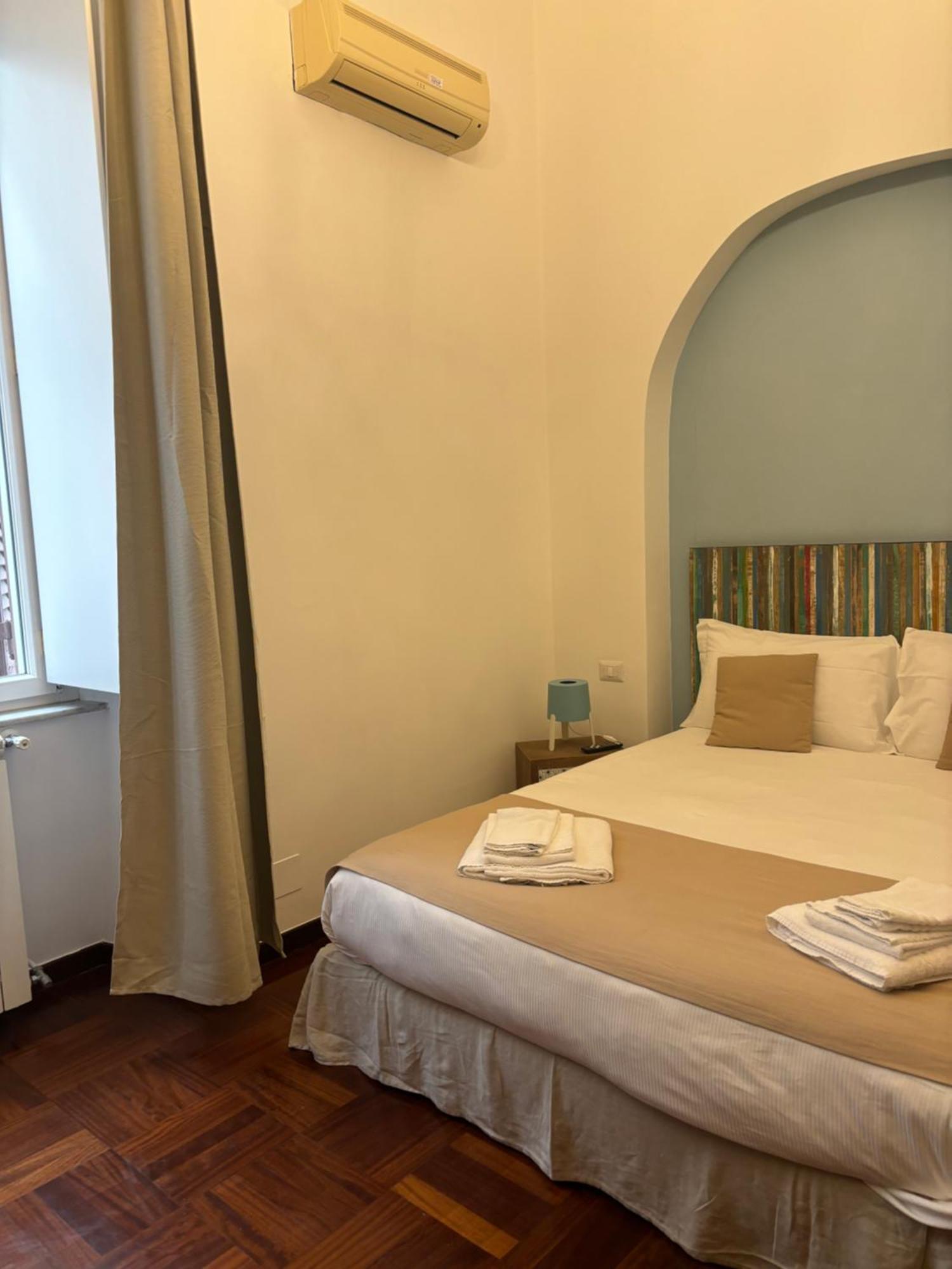 נאפולי Folle Citta B&B מראה חיצוני תמונה