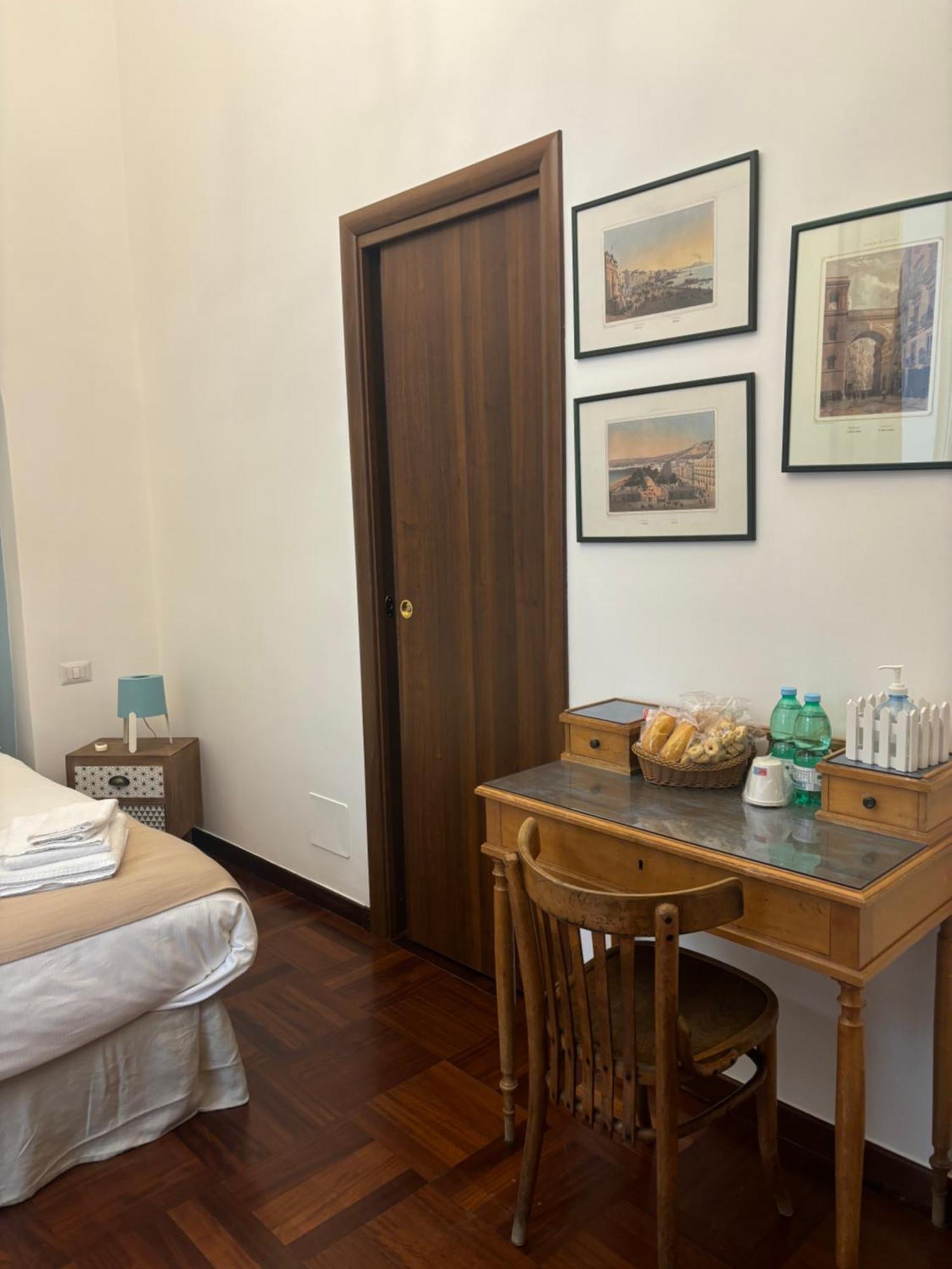 נאפולי Folle Citta B&B מראה חיצוני תמונה