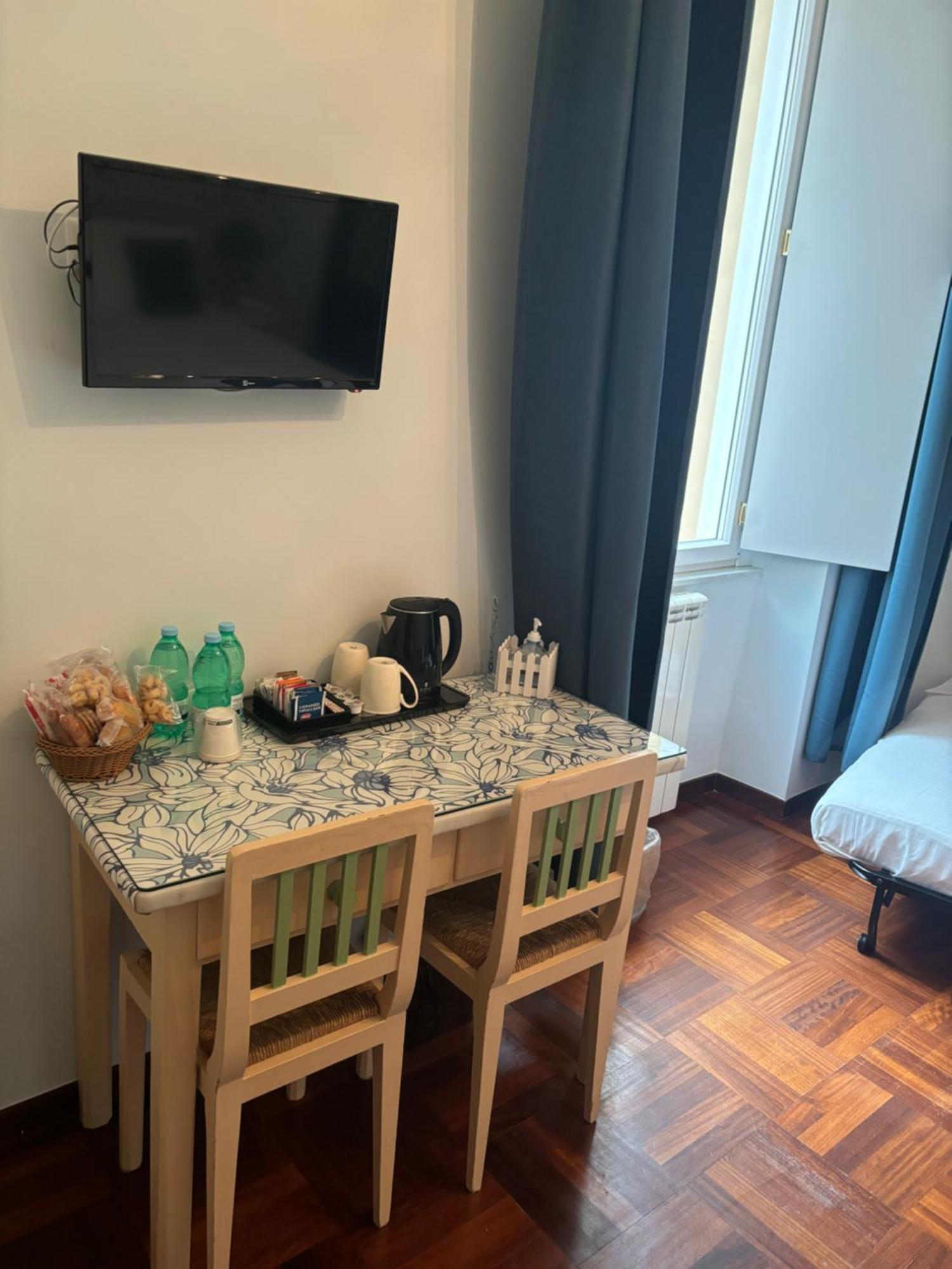 נאפולי Folle Citta B&B מראה חיצוני תמונה