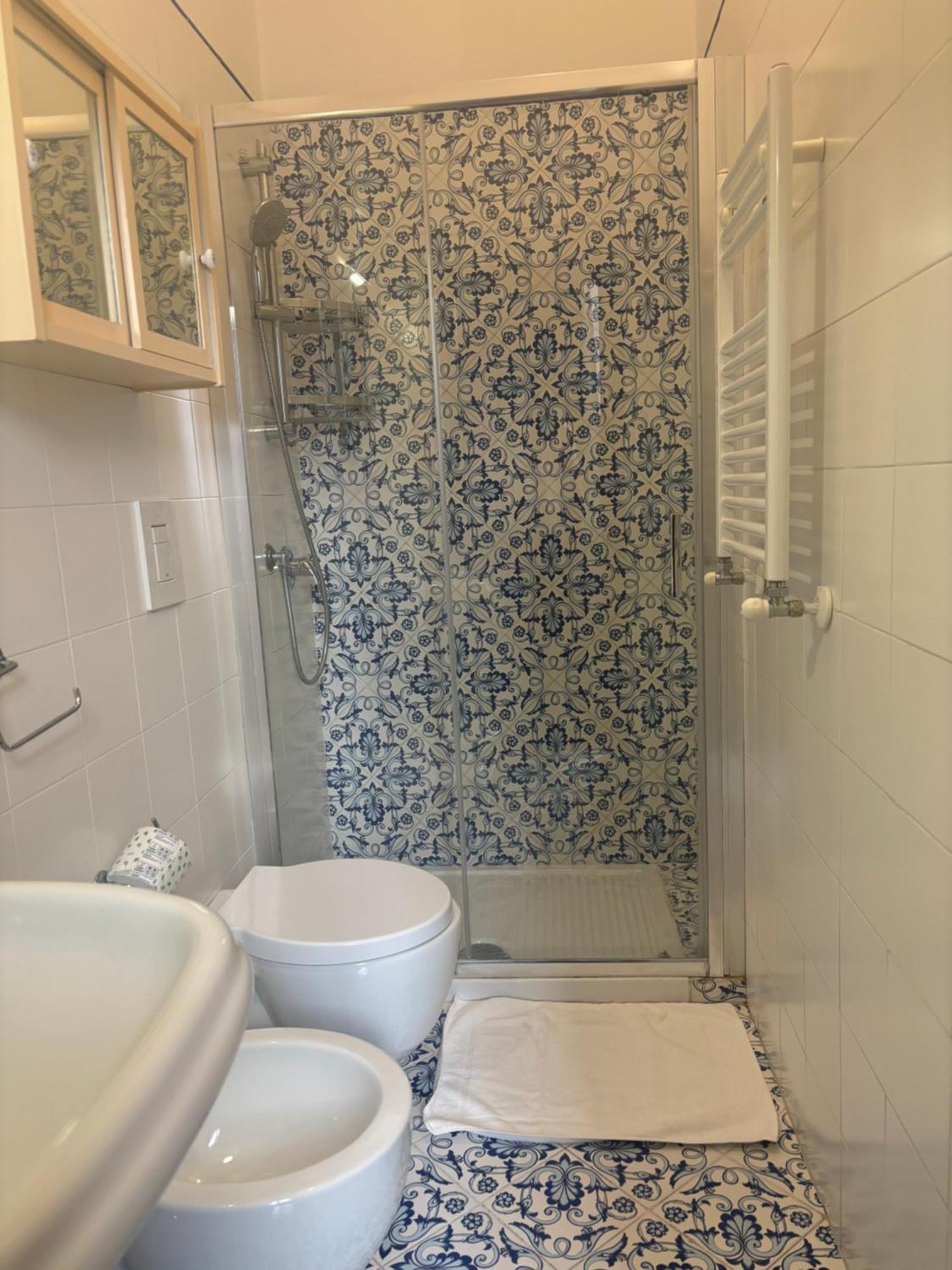 נאפולי Folle Citta B&B מראה חיצוני תמונה